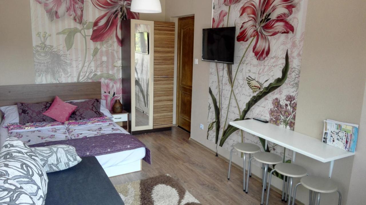 Sunshine Apartman Apartment Siofok Exterior photo
